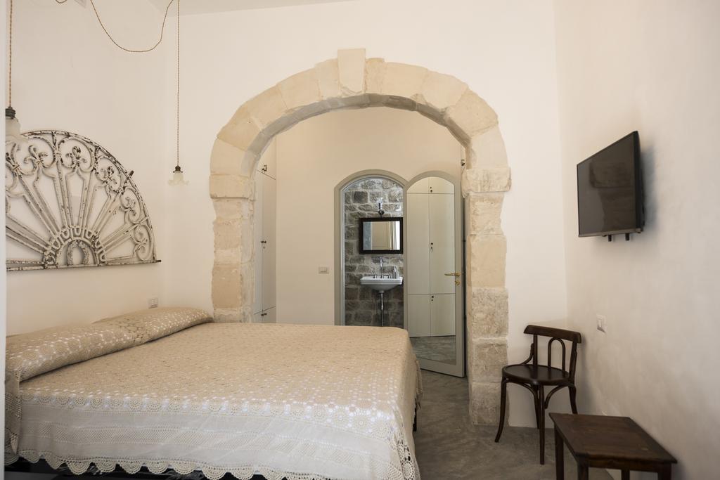 Bed and Breakfast Sanbartolomeo Casa & Putia Шиклі Екстер'єр фото